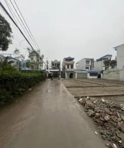 Bán đất ngõ ô tô tải sau 1 nhà mặt đường ra đường bái